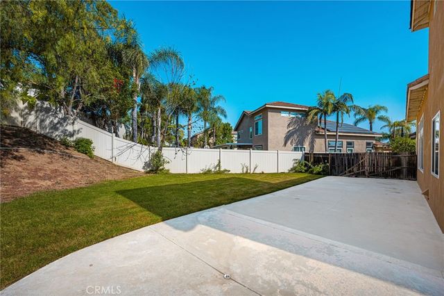 1536 Chestnut, Corona, CA 92881