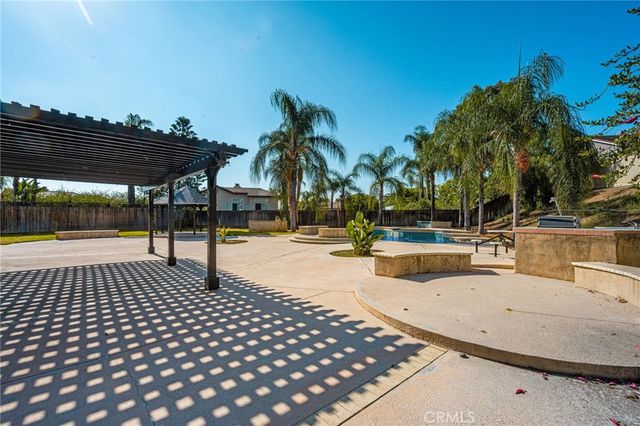 1536 Chestnut, Corona, CA 92881