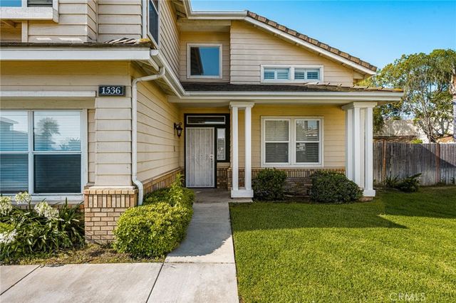 1536 Chestnut, Corona, CA 92881