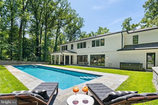 7101 PYLE RD, Bethesda, MD 20817