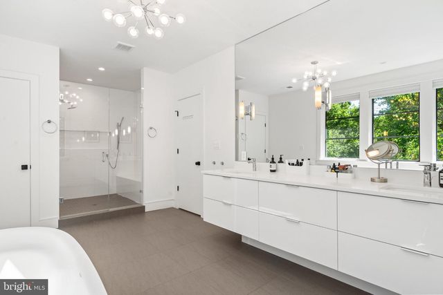 7101 PYLE RD, Bethesda, MD 20817