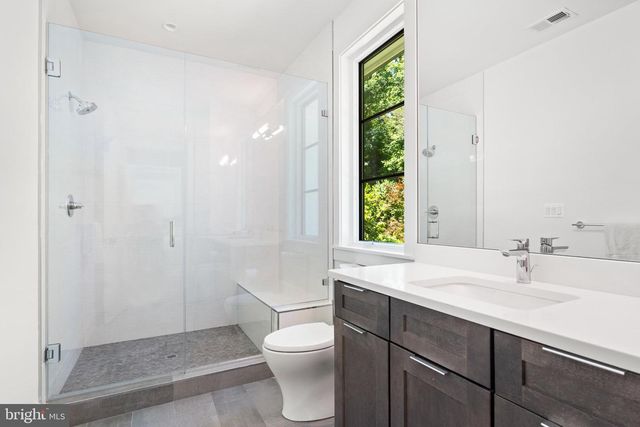 7101 PYLE RD, Bethesda, MD 20817