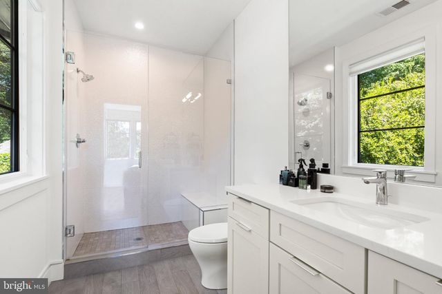 7101 PYLE RD, Bethesda, MD 20817