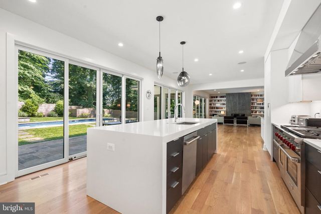 7101 PYLE RD, Bethesda, MD 20817