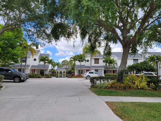 12574 Westhampton Circle I, Wellington, FL 33414