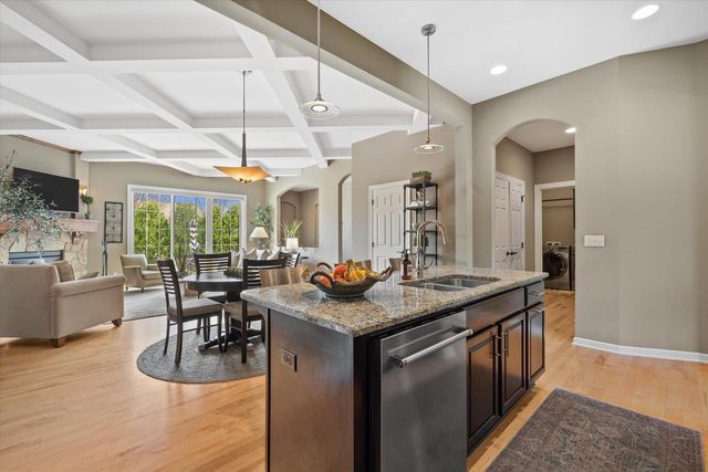 1750 Bess COURT, Oconomowoc, WI 53066