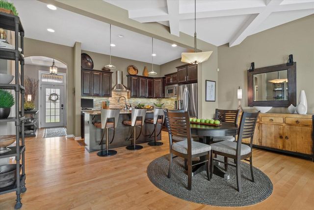1750 Bess COURT, Oconomowoc, WI 53066