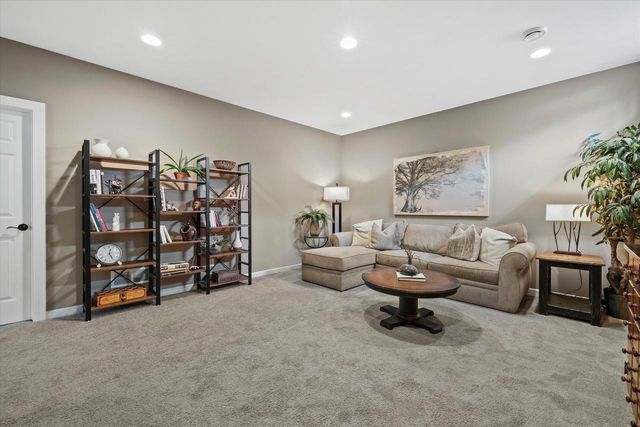 1750 Bess COURT, Oconomowoc, WI 53066