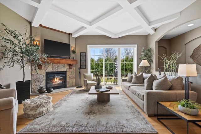1750 Bess COURT, Oconomowoc, WI 53066
