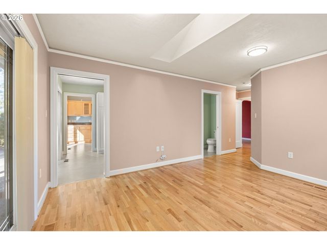 810 E 20TH Ave, Eugene, OR 97405