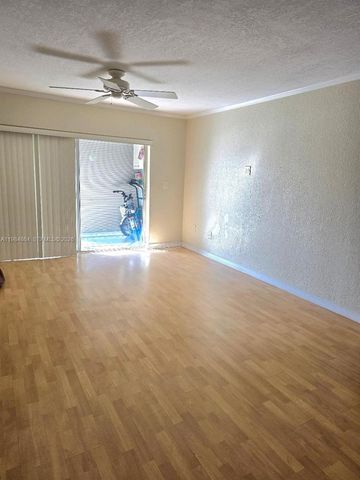 2998 E Sunrise Lakes Dr 111, Sunrise, FL 33322