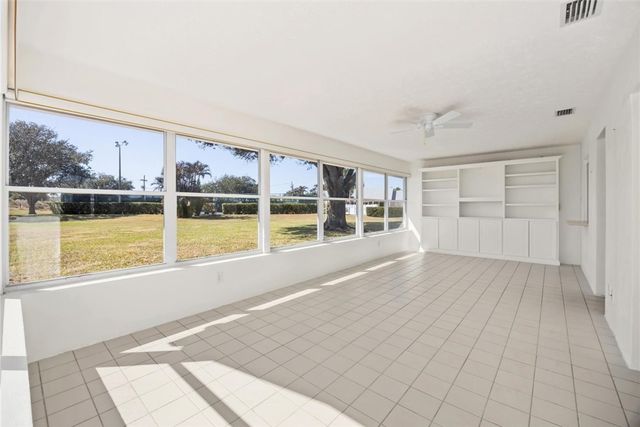 873 Lake Orchid Circle 873, Vero Beach, FL 32962