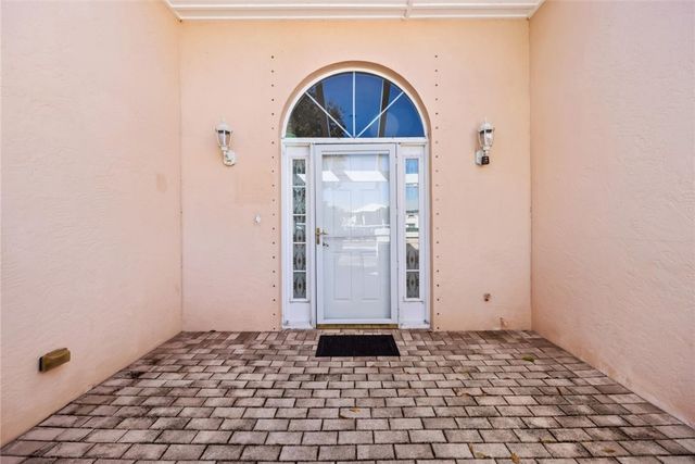 873 Lake Orchid Circle 873, Vero Beach, FL 32962