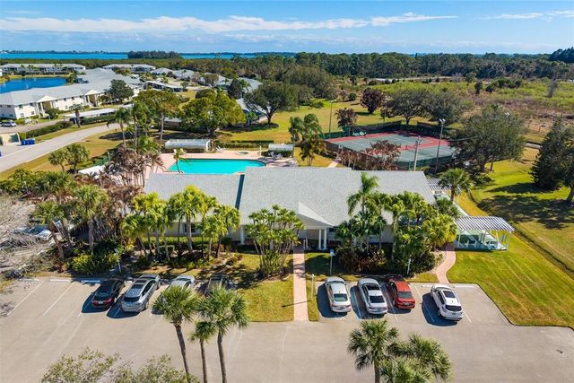 873 Lake Orchid Circle 873, Vero Beach, FL 32962