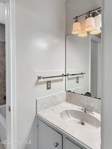 101 Michael Allen Boulevard 3g, Lafayette, LA 70501