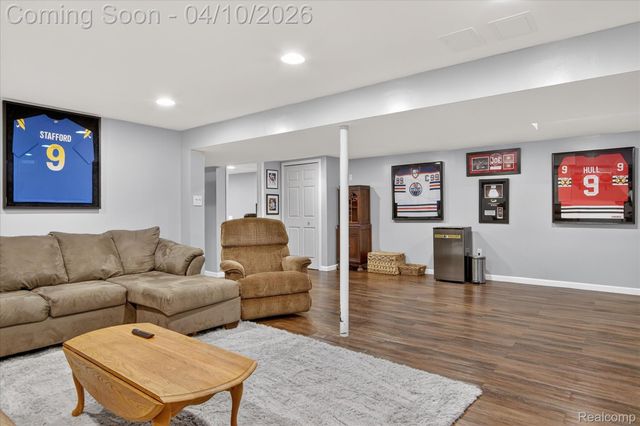 15036 Nola Street, Livonia, MI 48154
