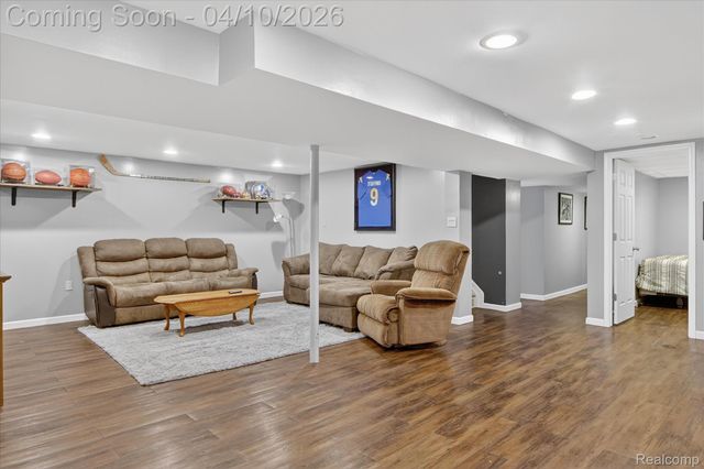 15036 Nola Street, Livonia, MI 48154