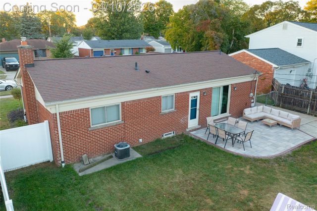 15036 Nola Street, Livonia, MI 48154