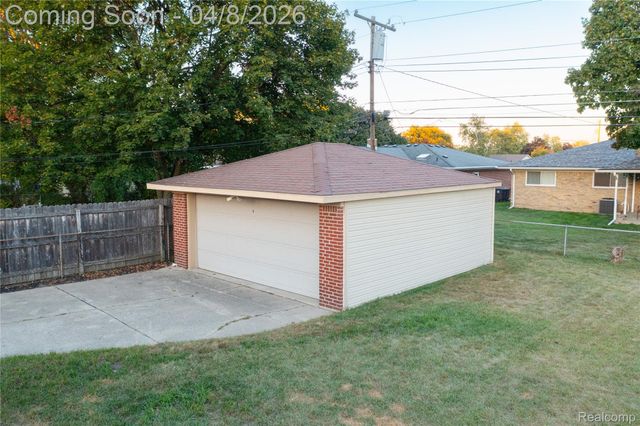 15036 Nola Street, Livonia, MI 48154