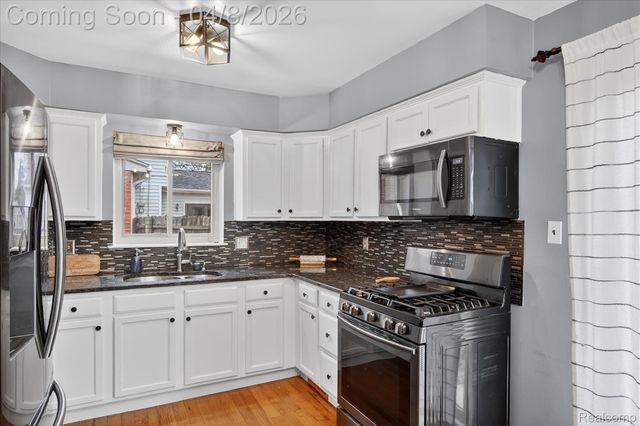 15036 Nola Street, Livonia, MI 48154