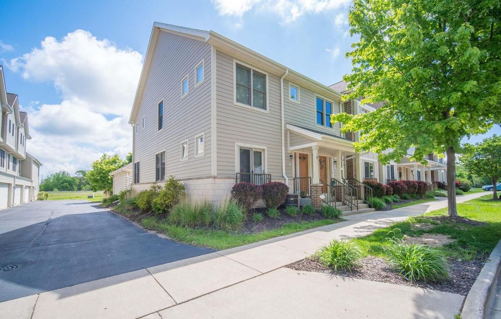 739 Shore LANE, West Bend, WI 53090