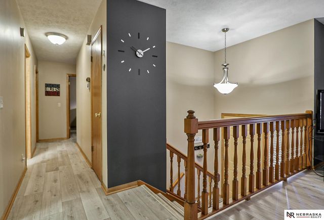 13581 W Circle, Omaha, NE 68137