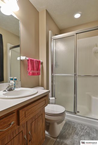 13581 W Circle, Omaha, NE 68137