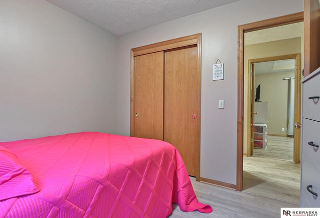 13581 W Circle, Omaha, NE 68137