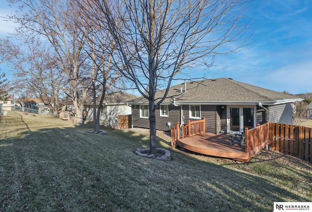 13581 W Circle, Omaha, NE 68137