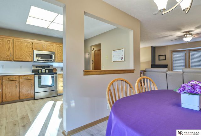 13581 W Circle, Omaha, NE 68137