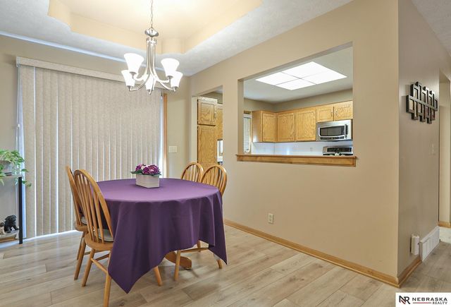 13581 W Circle, Omaha, NE 68137