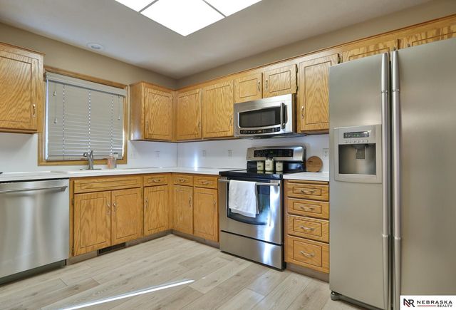 13581 W Circle, Omaha, NE 68137