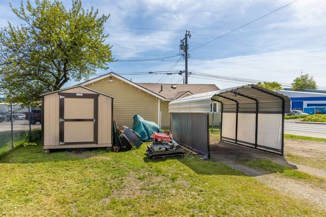 1002 E Dalton Ave, Spokane, WA 99207