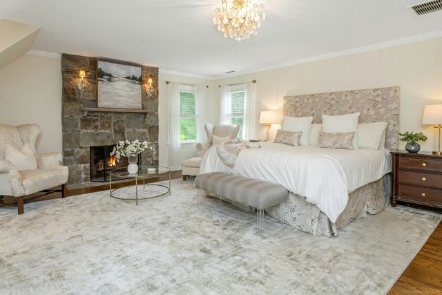 9 Point O Woods Road South, Darien, CT 06820