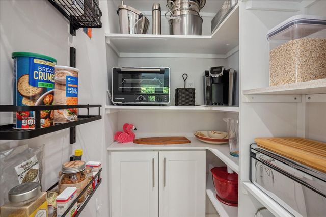 1113 NE 11th Avenue, Fort Lauderdale, FL 33304