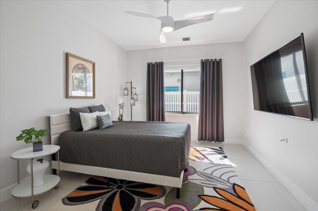 1113 NE 11th Avenue, Fort Lauderdale, FL 33304