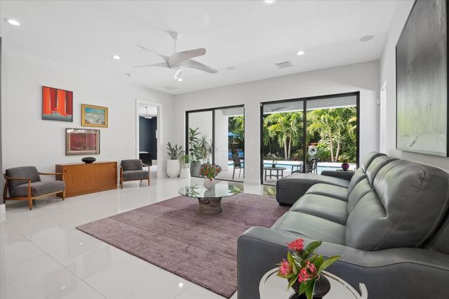 1113 NE 11th Avenue, Fort Lauderdale, FL 33304