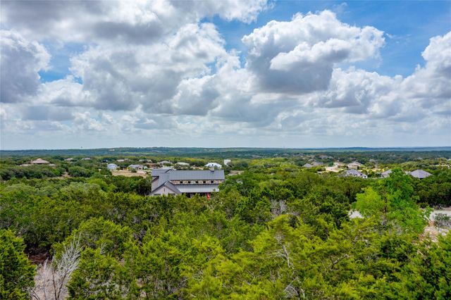 328 Valley LDG, New Braunfels, TX 78132