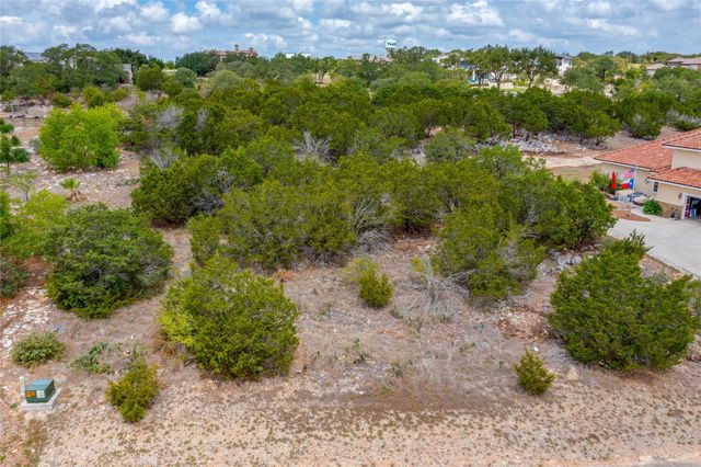 328 Valley LDG, New Braunfels, TX 78132