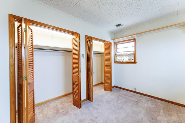 1228 S Ralls Highway, Floydada, TX 79235