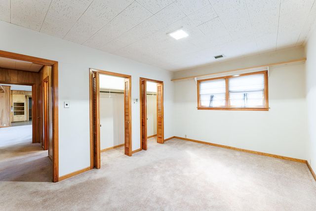 1228 S Ralls Highway, Floydada, TX 79235