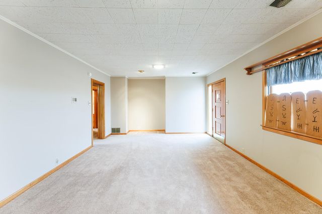 1228 S Ralls Highway, Floydada, TX 79235