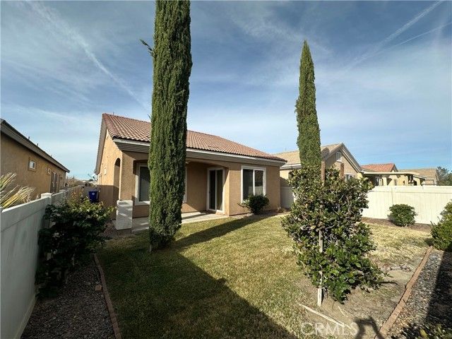 10273 Wascana Lane, Apple Valley, CA 92308