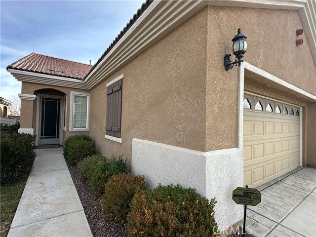 10273 Wascana Lane, Apple Valley, CA 92308