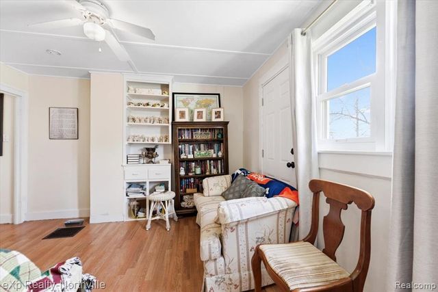 1355 5 Mile Road, Whitmore Lake, MI 48189