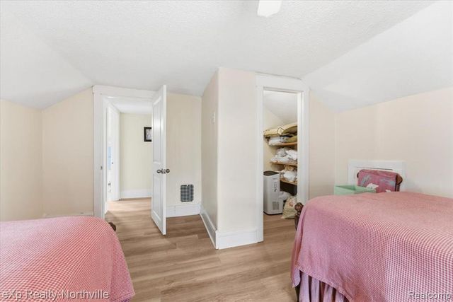 1355 5 Mile Road, Whitmore Lake, MI 48189