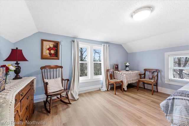 1355 5 Mile Road, Whitmore Lake, MI 48189