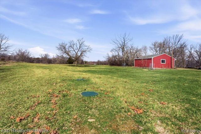 1355 5 Mile Road, Whitmore Lake, MI 48189