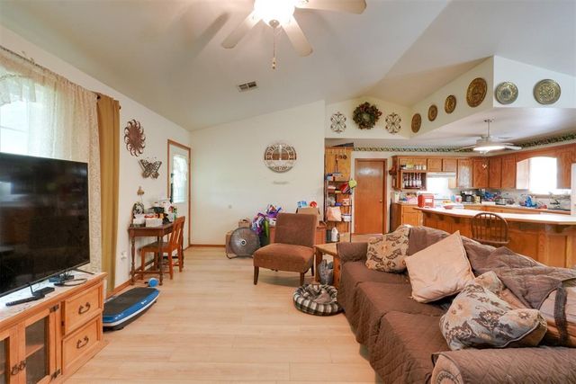 15606 Econtuchka Road, Earlsboro, OK 74840