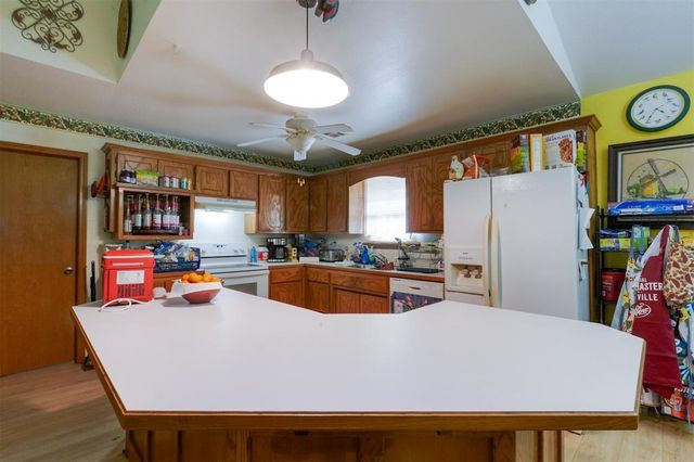 15606 Econtuchka Road, Earlsboro, OK 74840